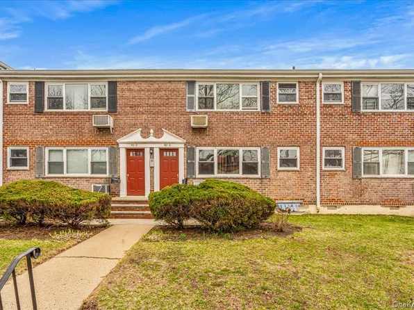 152-10 Melbourne Avenue #223A, Flushing, NY 11367