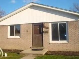 22068 Piper Ave, Eastpointe, MI 48021