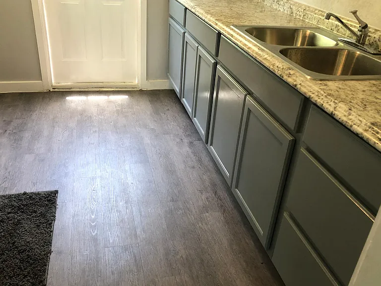 503 Harvey St — Photo 23
