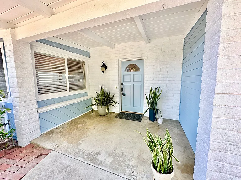 2573 Gum Tree Ln — Photo 2