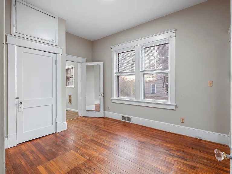 115 Diamond — Photo 15