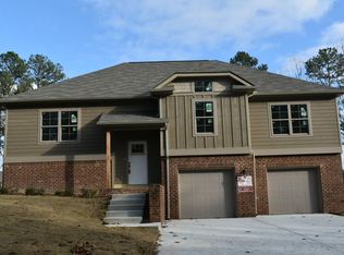 555 Nature Trl, Soddy Daisy, TN 37379