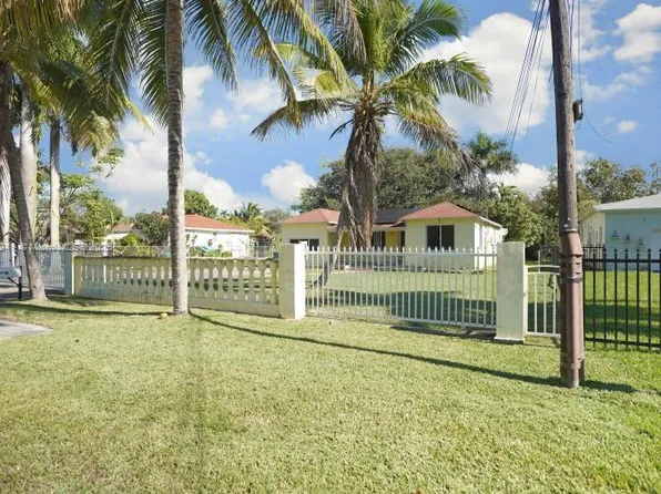 14443 S Biscayne River Dr, Miami, FL 33161