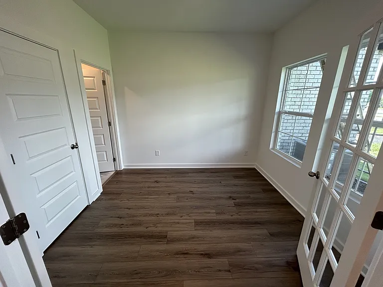 1544 Elliott Williams Way — Photo 4