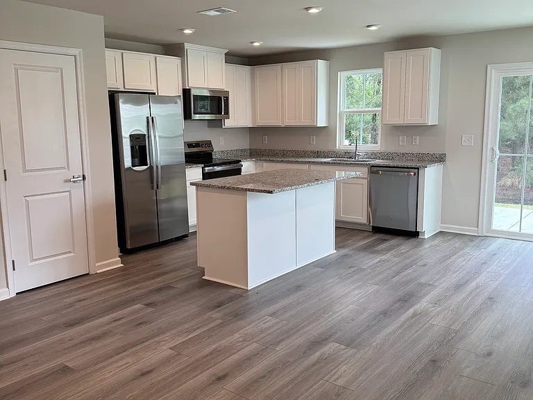 272 Christiana Ln — Photo 5
