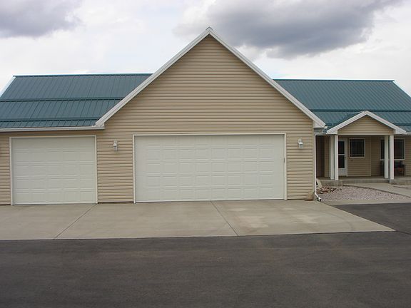 2nd image of 12122 W Lincoln Ln