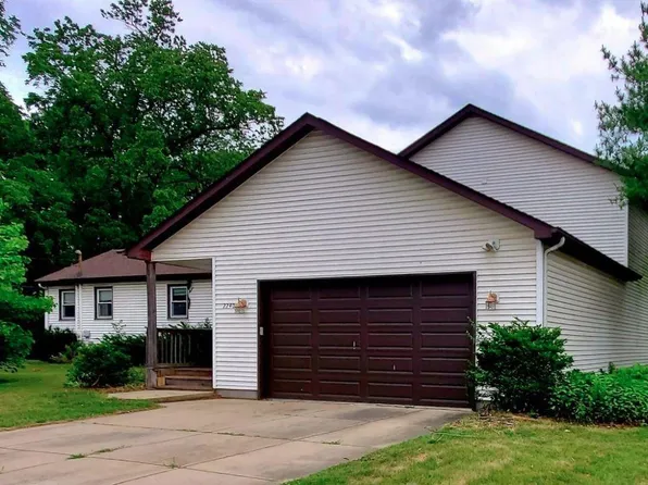 2240 Stormy St, Portage, IN 46368
