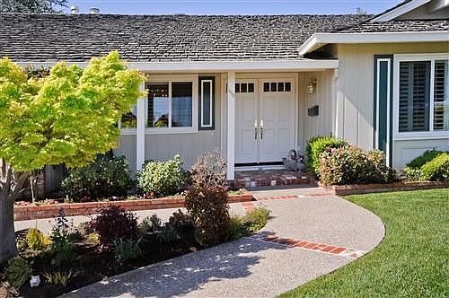 1st image of 1655 Hunt Dr
