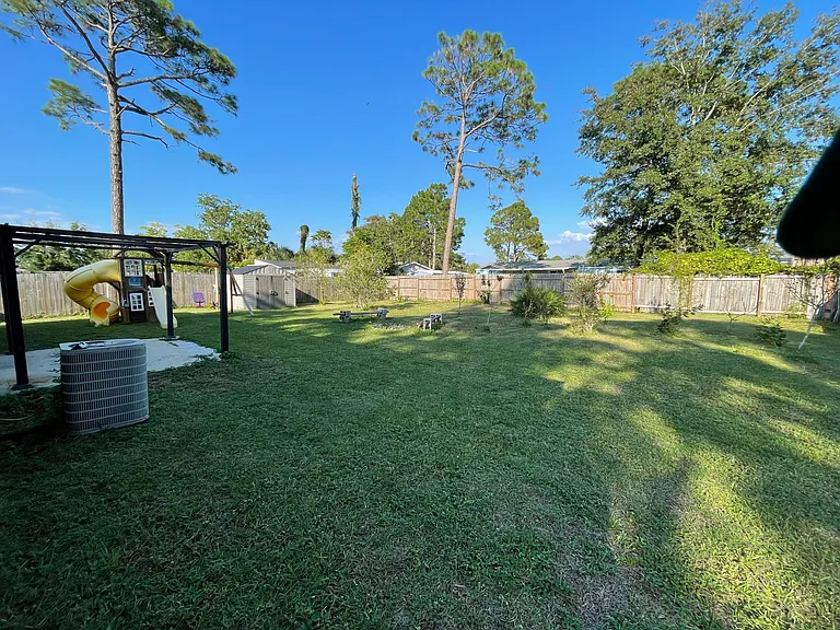 2517 Shady Oak Ct — Photo 18