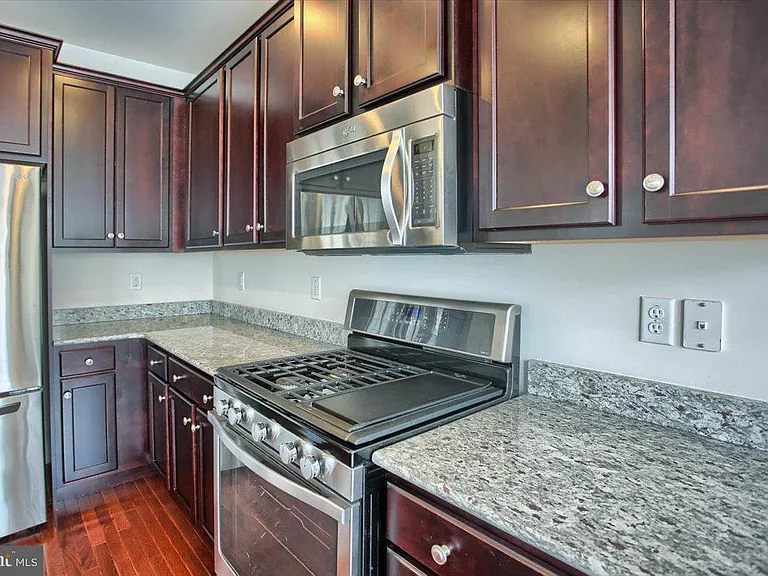 405 Line Rd — Photo 10