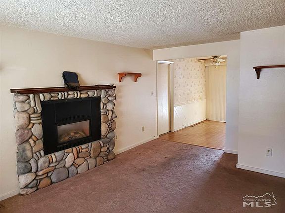 3rd image of 1345 Toiyabe Ave
