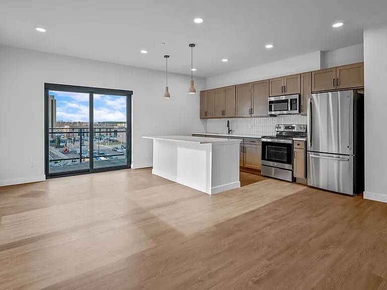 Urbane115 Apartments — Photo 17