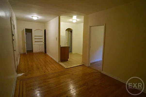 Rented by EXR | media 25