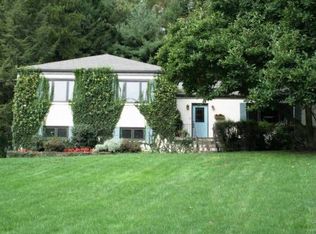 303 Buckingham Rd, Pittsburgh, PA 15215