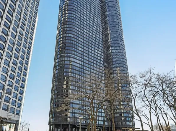 155 N Harbor Dr APT 1305, Chicago, IL 60601