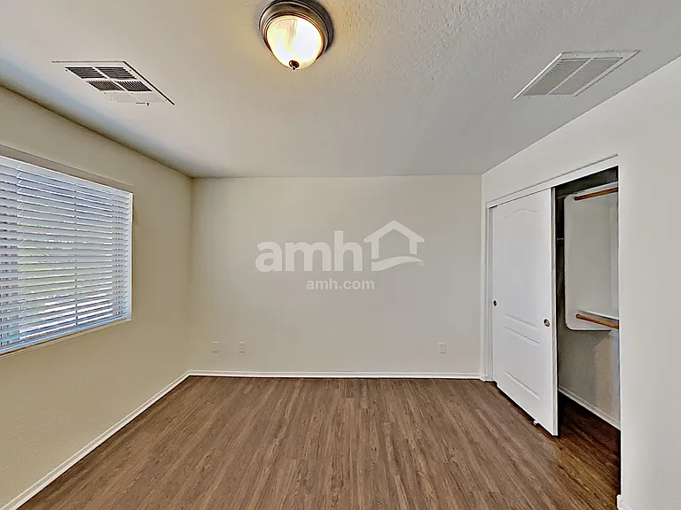 276 S 165th Dr — Photo 14