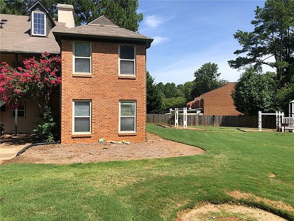 2nd image of 501 Bedfort Dr