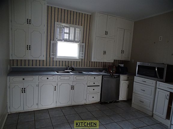 5th image of 1305 W Elliott St