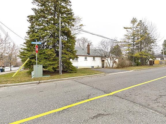 2nd image of 21 Dixon Rd