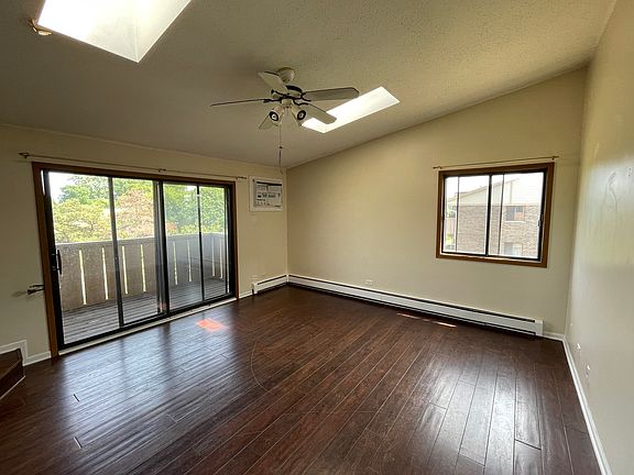 2nd image of 9 Cedar Ct APT 13
