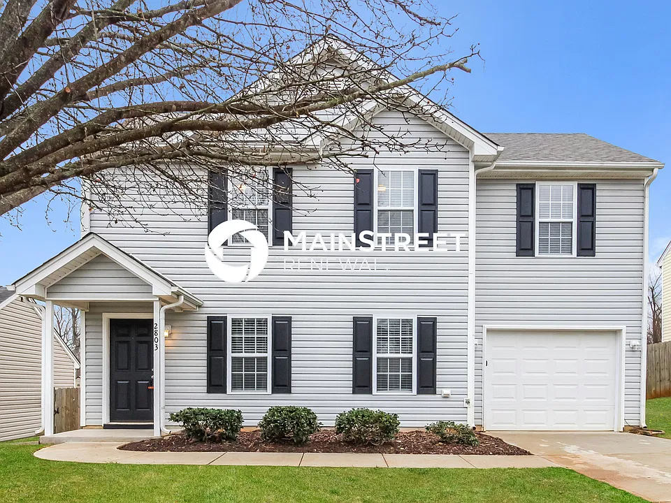 2803 Green Crest Ct
