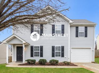 2803 Green Crest Ct, Greensboro, NC 27406