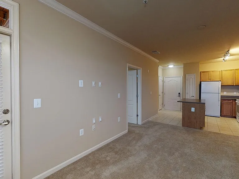 Signal Hill Apartment Homes — Photo 64