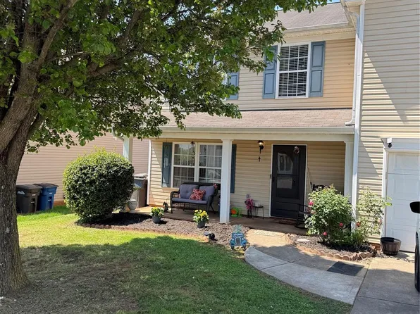 2026 Edenderry Dr, Statesville, NC 28625
