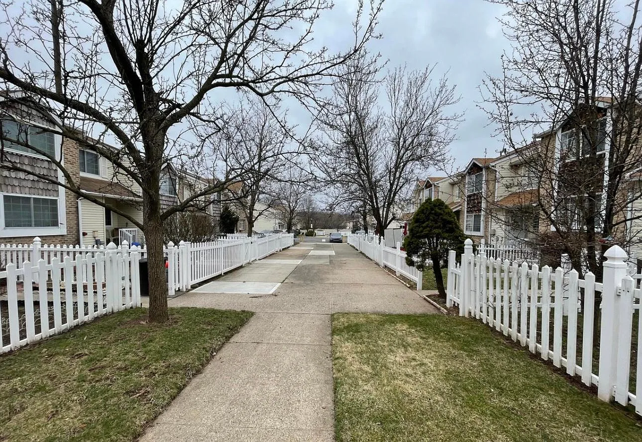 2 Dreyer Ave — Photo 4