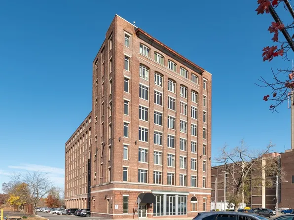 146 Court B101, Brockton, MA 02302