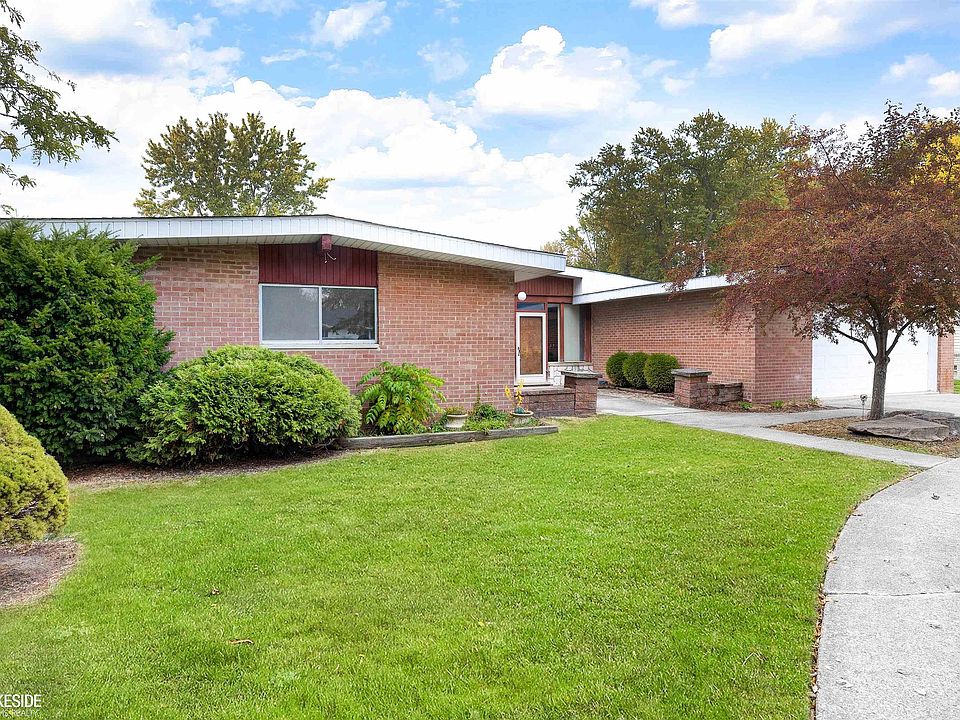 23415 Lakewood St, Clinton Township, MI 48035 Zillow