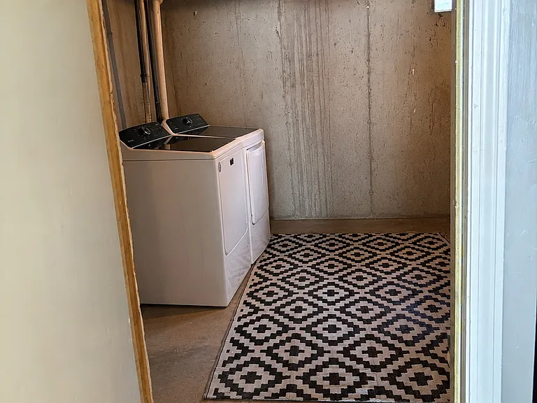 118 Portland St #1 — Photo 13