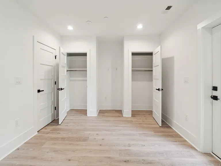 163 U St NE #1 — Photo 25