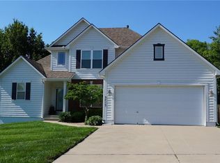 3713 NW Windburn Dr, Blue Springs, MO 64015