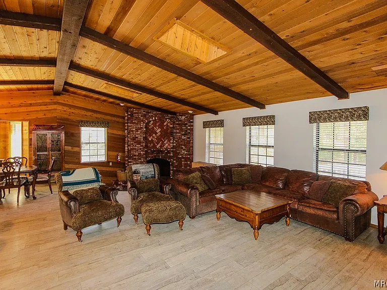 42656 Constellation Dr — Photo 3