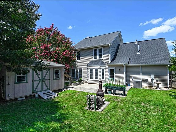 2nd image of 5607 Wellsley Dr W