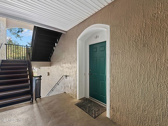 3rd image of 10550 BAYMEADOWS Road #121