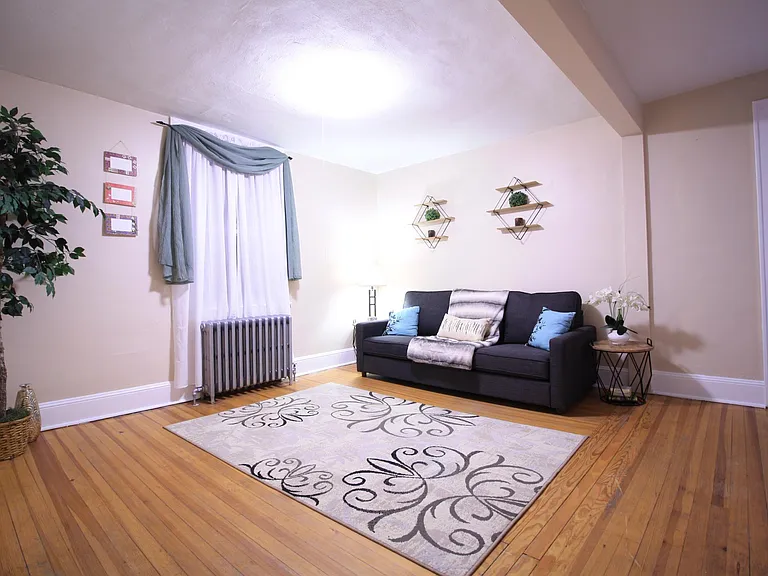 36 Liberty St #2W — Photo 2