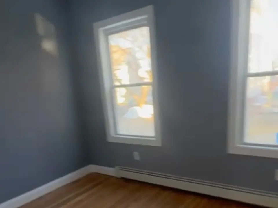 25 Central Sq #3