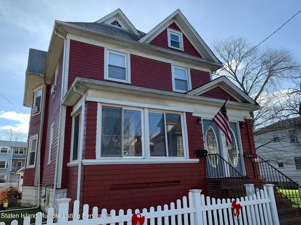 34 Markham Pl, Staten Island, NY 10314