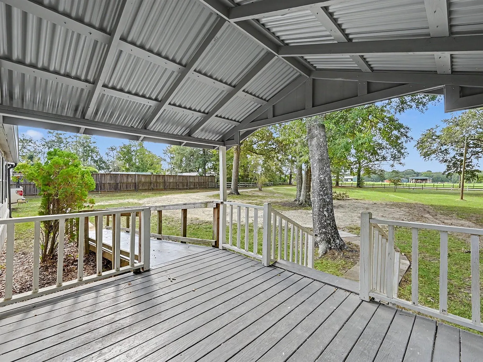 3 bed, 2.5 bath, 1792 sqft, $1,900 — Photo 2