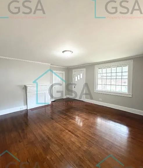 3 Thompson St — Photo 2