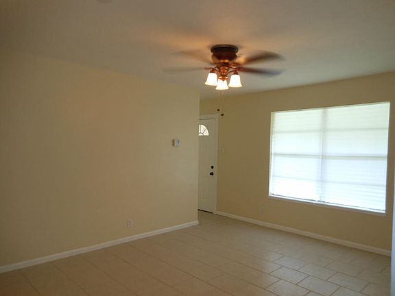 3rd image of 6018 Killarmet Dr