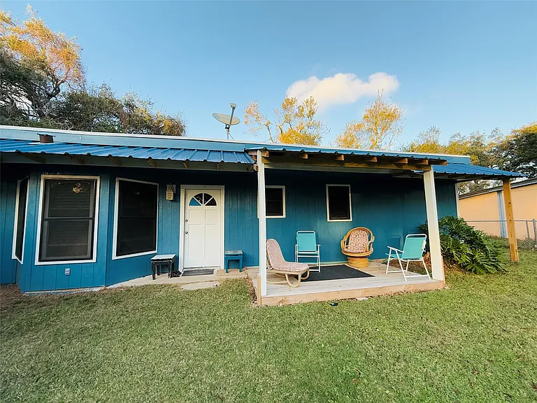 2434 Shady Creek Ln — Photo 10