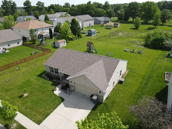 4929 Little Pine Dr, West Lafayette, IN 47906
