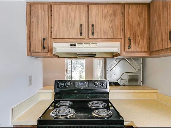5th image of 1225 N Wickham Rd APT 726