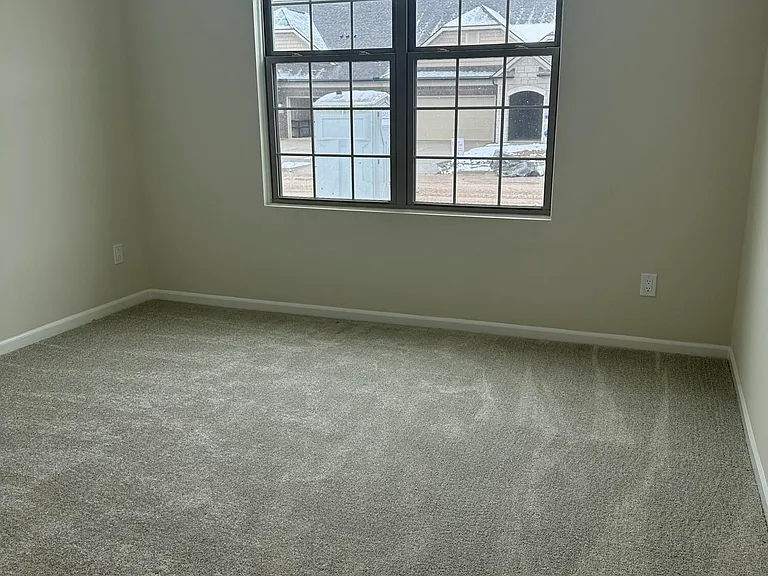 719 W Spaniel Dr — Photo 5