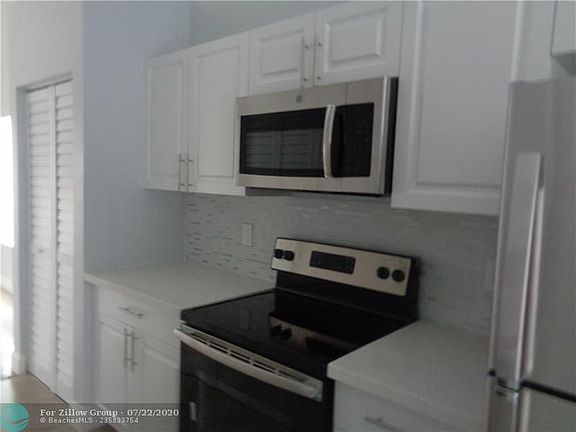 4th image of 7434 NW 34th St