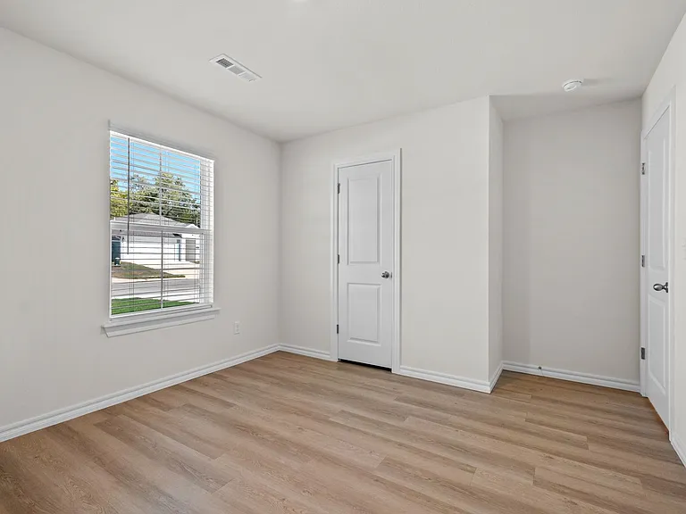 1317 Bates St — Photo 20