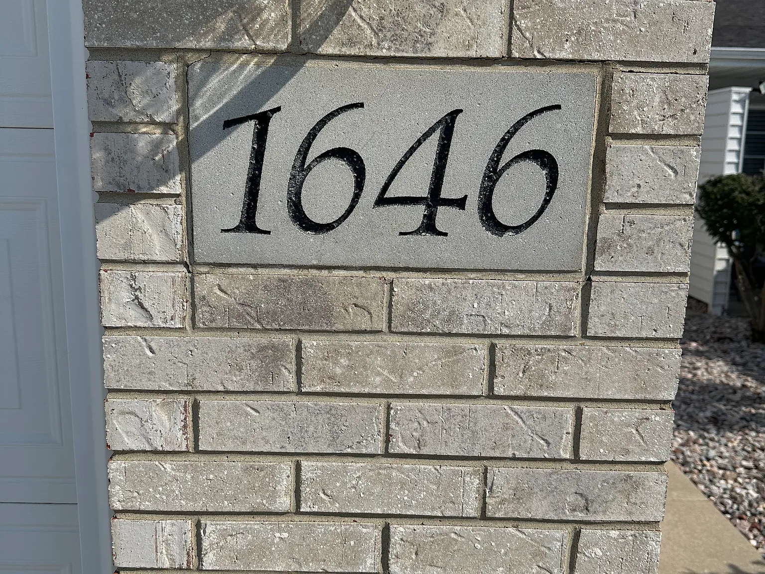 3 bed, 1632 sqft, $2,350 — Photo 1